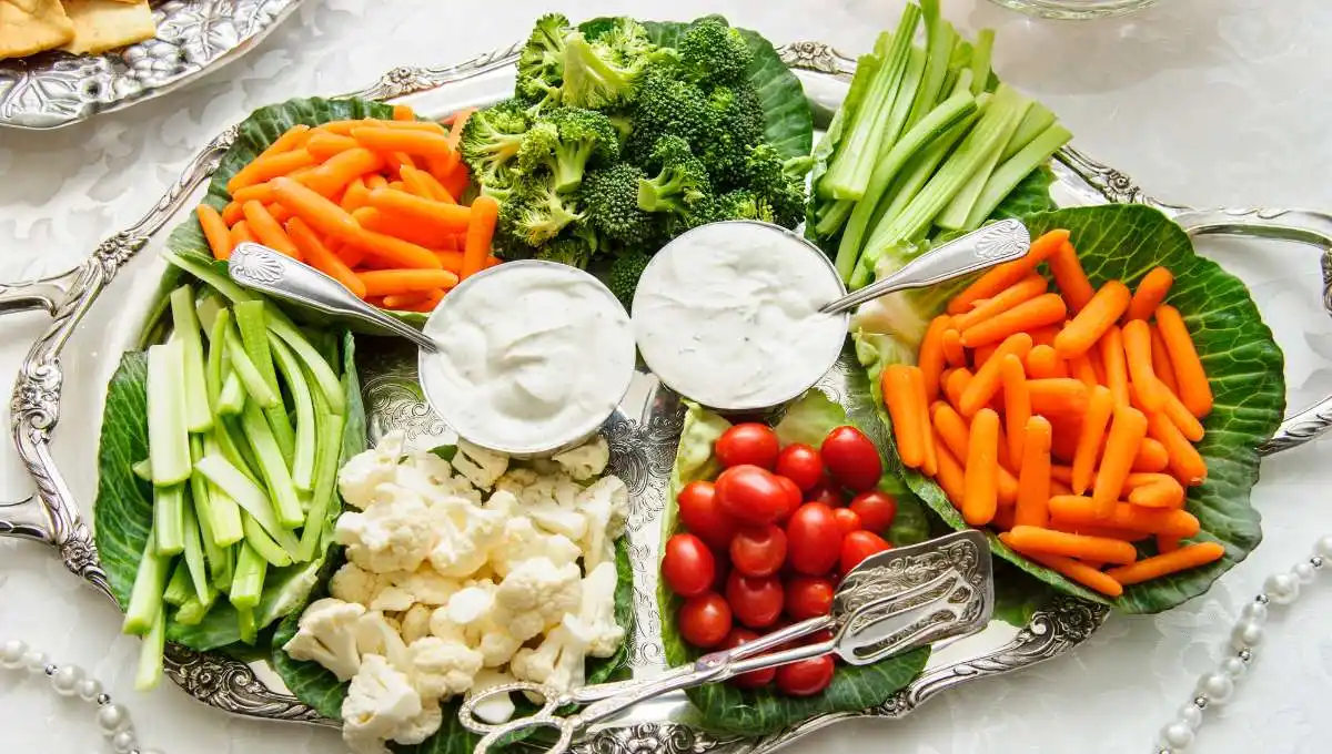 visually appealing veggie tray