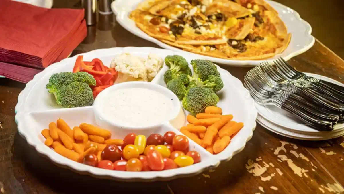 Arranging the Veggie Tray for Serving