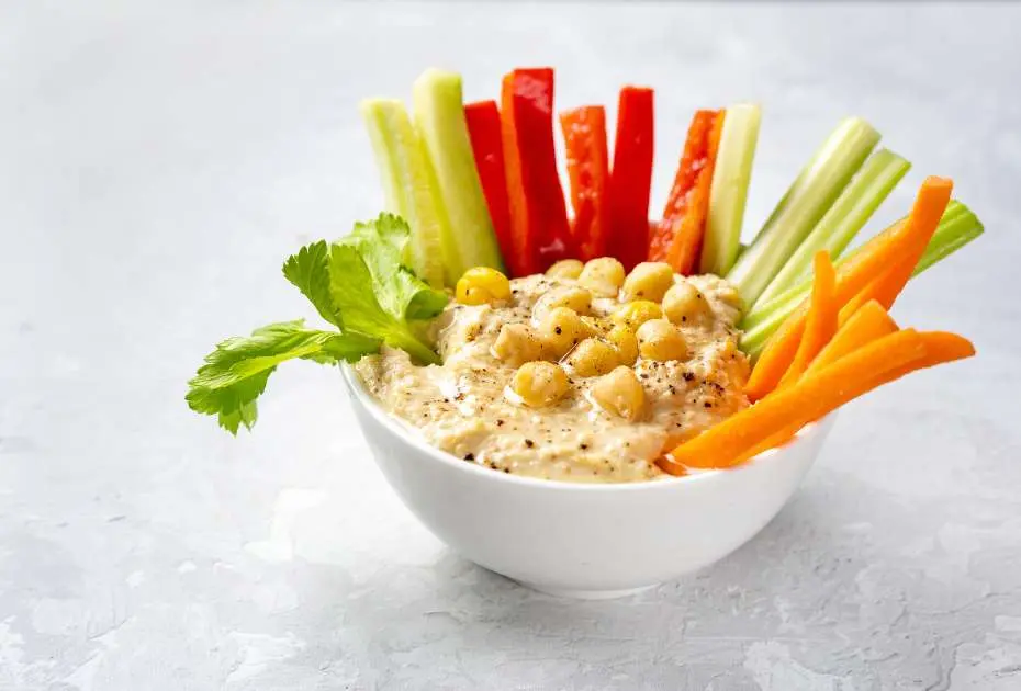 Delicious Dips: Perfect Pairings for Your Veggie Tray