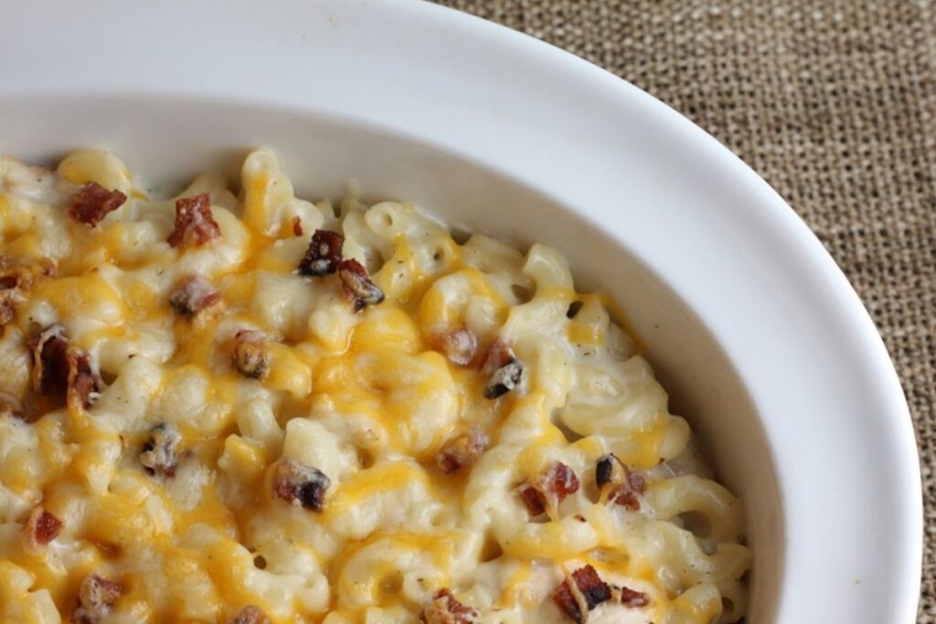 Chicken Bacon Ranch Mac and Cheese Recipe