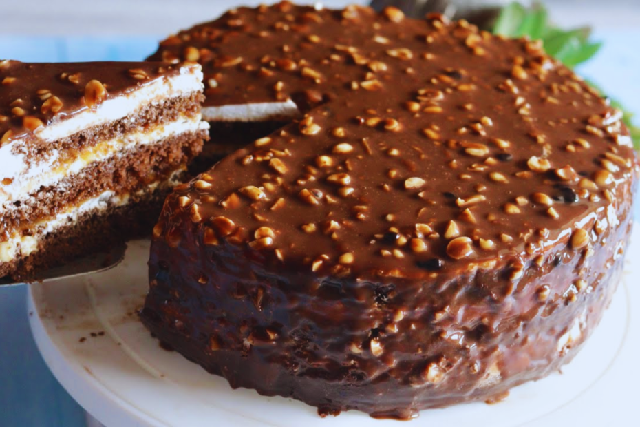 Easy Snickers Cake Recipe